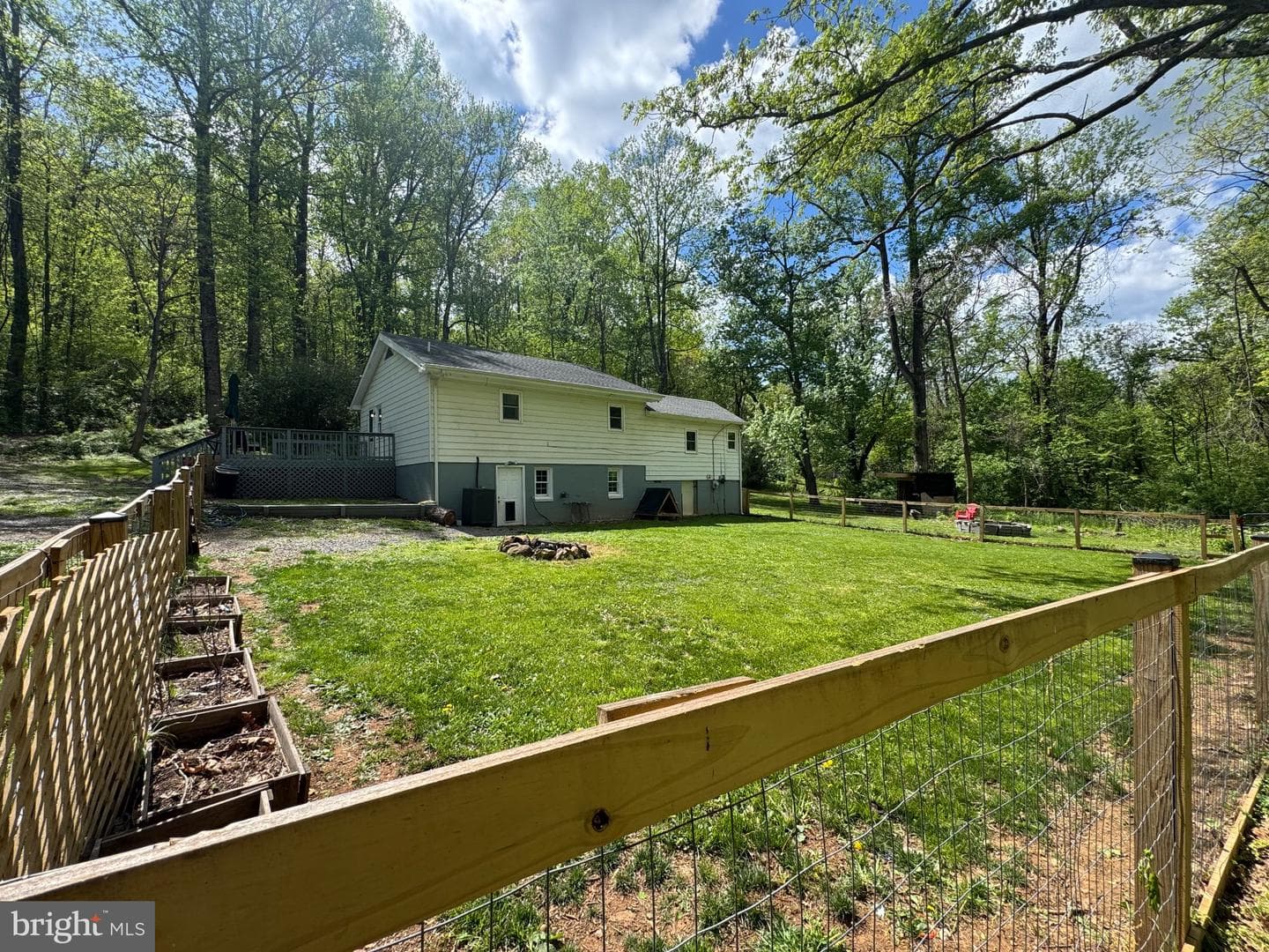 673 Creek Road photo 3