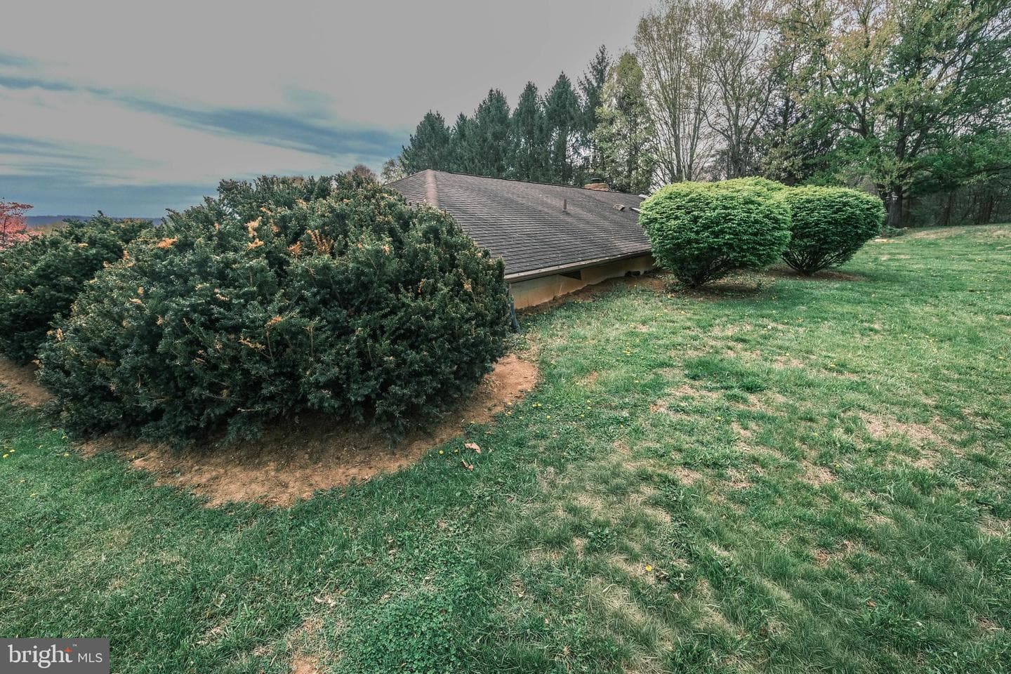 225 Bowling Green Road photo 4