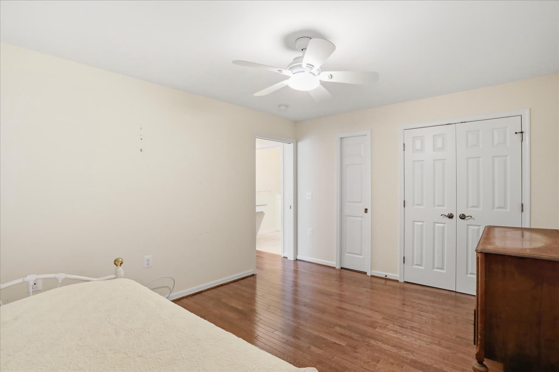 1116 Summit Avenue photo 19