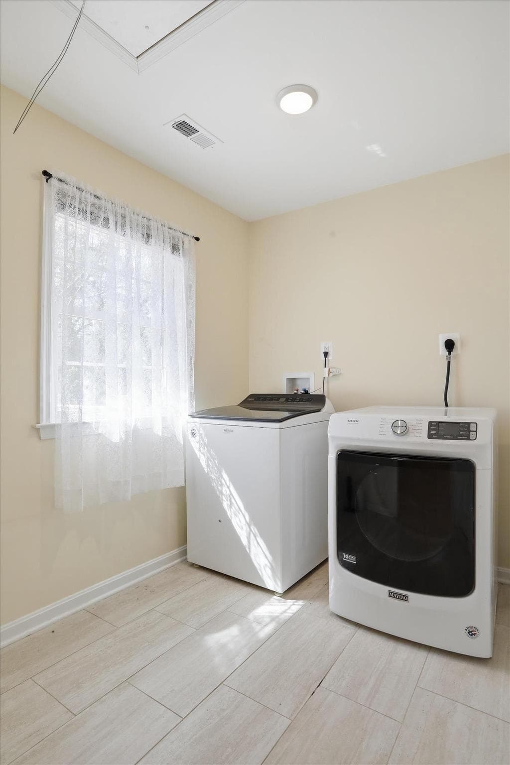 1116 Summit Avenue photo 25