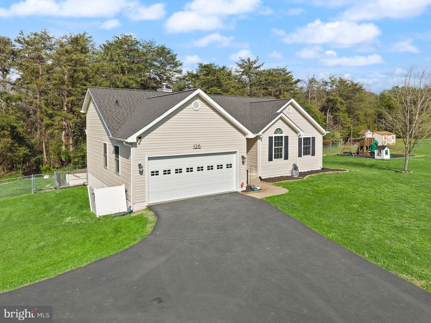 126 Fox Chase Drive photo 3