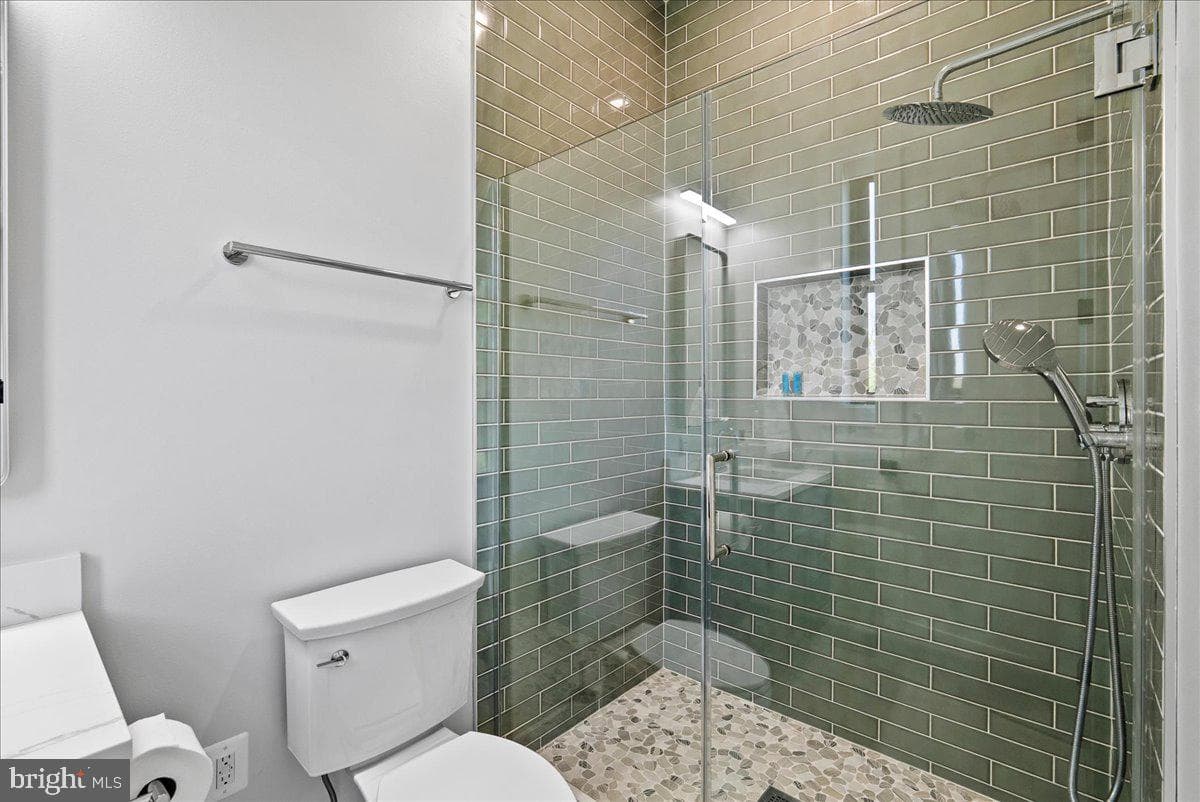 138 Wooded Lane photo 34