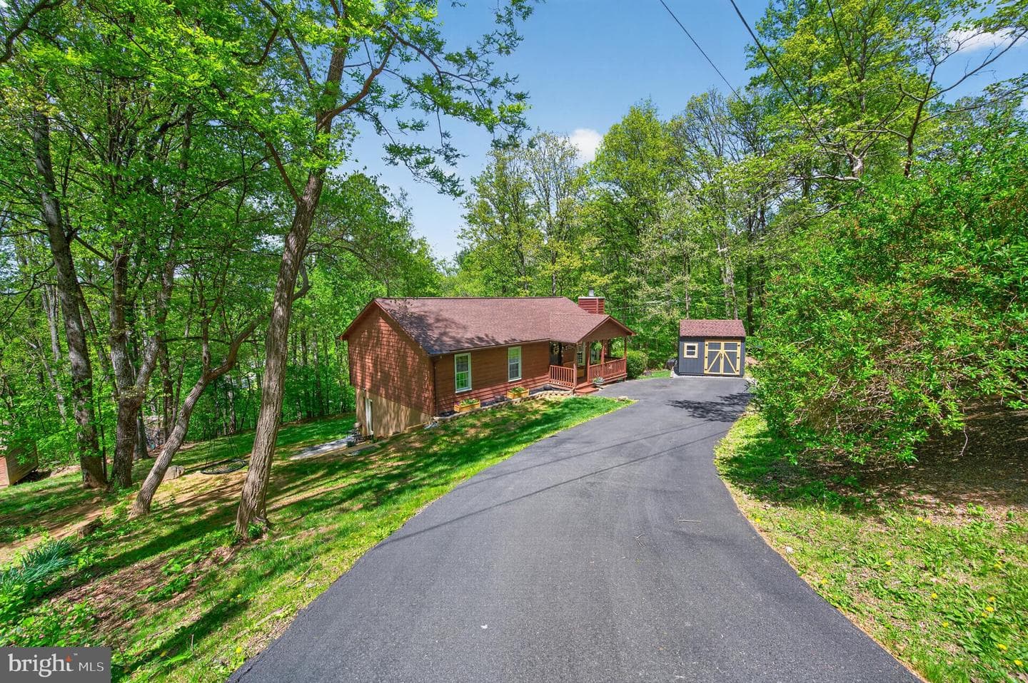 417 Bluebird Way photo 2