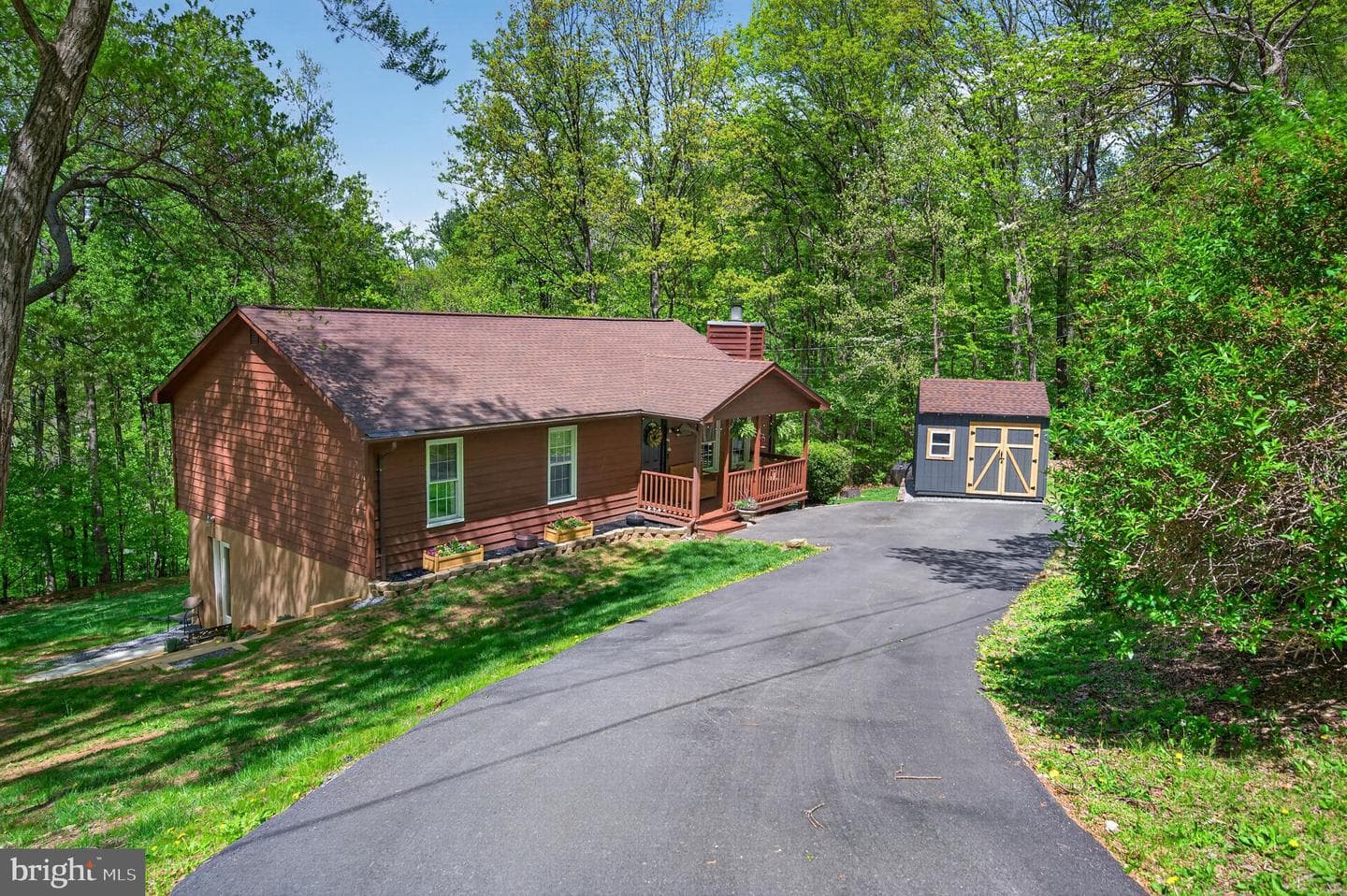 417 Bluebird Way photo 3