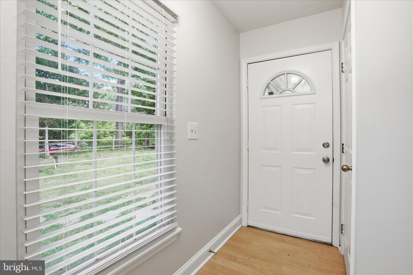 271 Paw Paw Drive photo 3