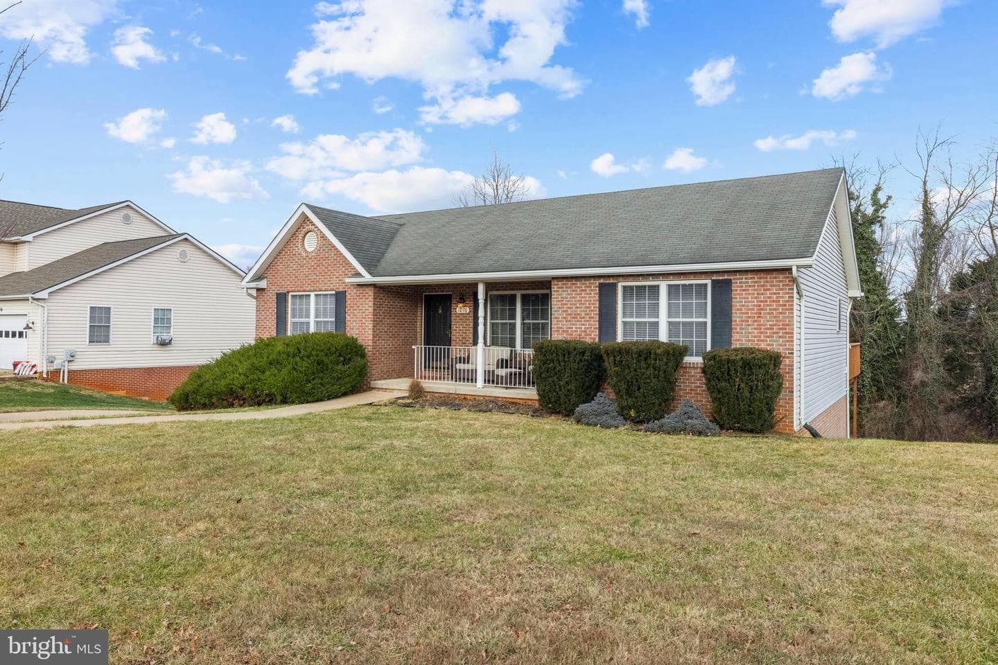 1076 Stuart Drive, Front Royal