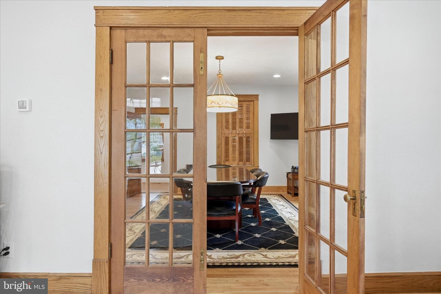 502 N Royal Avenue photo 9