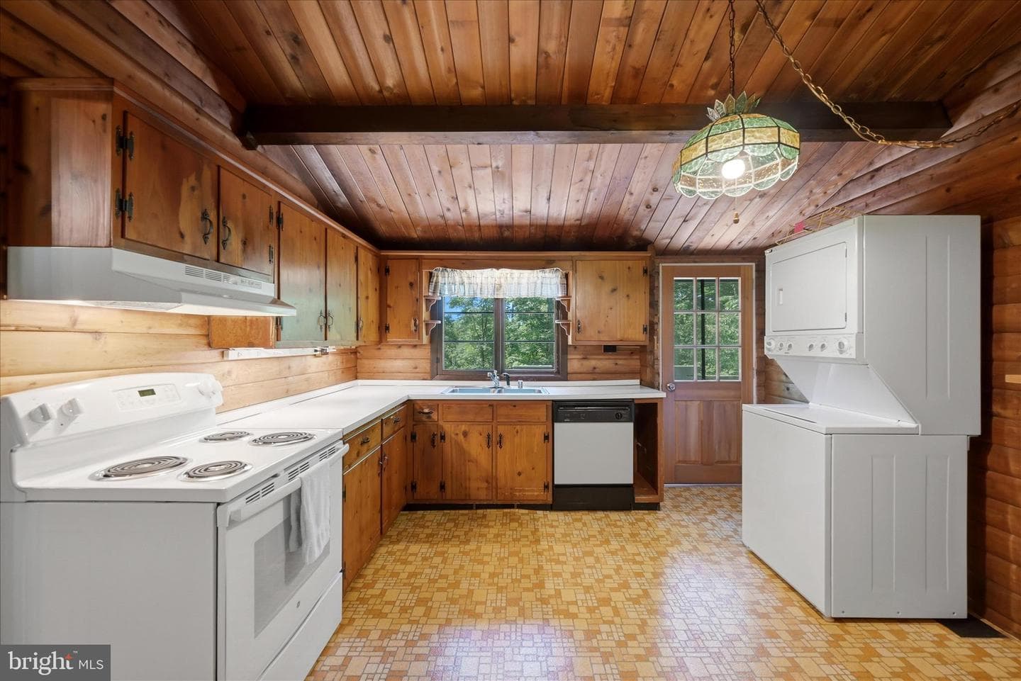 198 Spruce Road photo 28