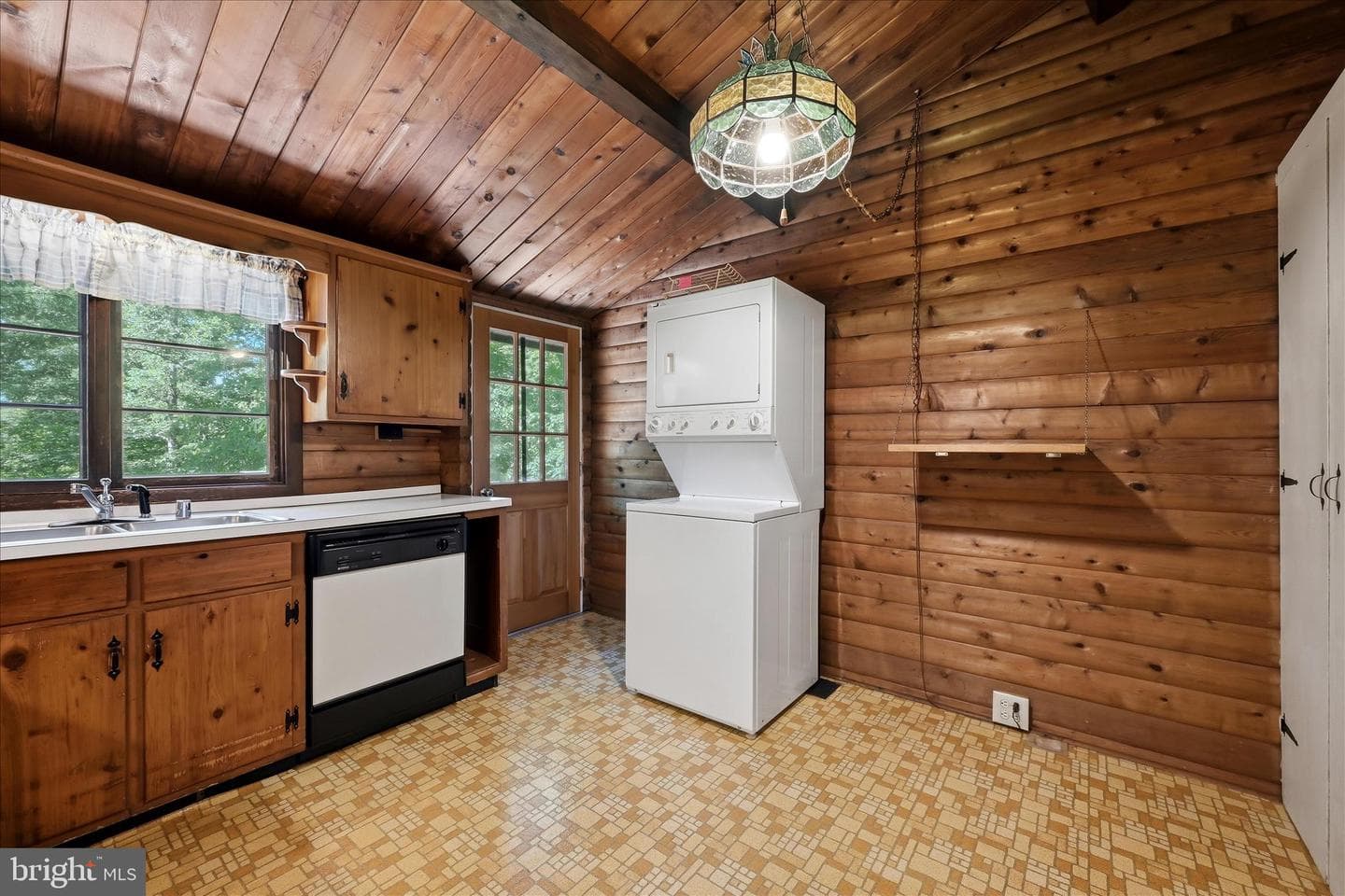198 Spruce Road photo 36