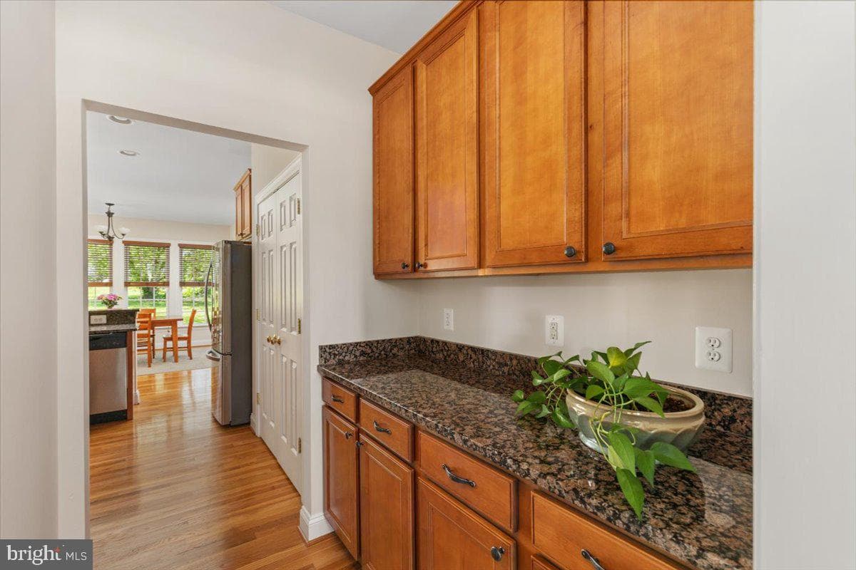 849 Village Court photo 14