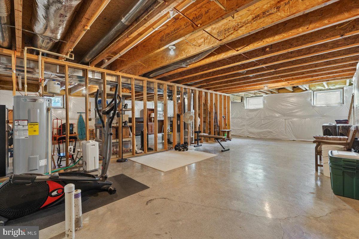 849 Village Court photo 34