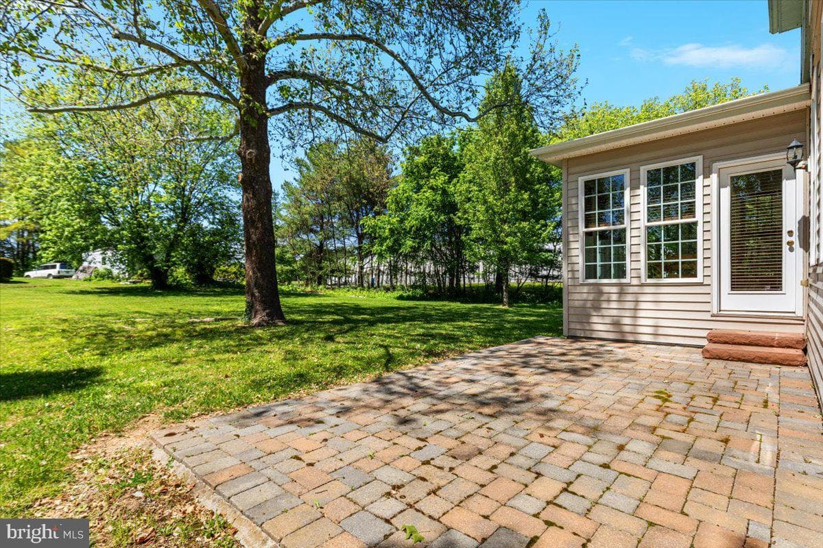 849 Village Court photo 37