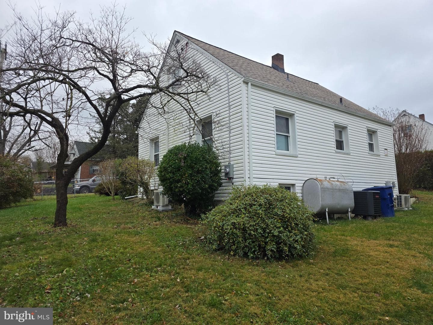 368 W 9th Street photo 16