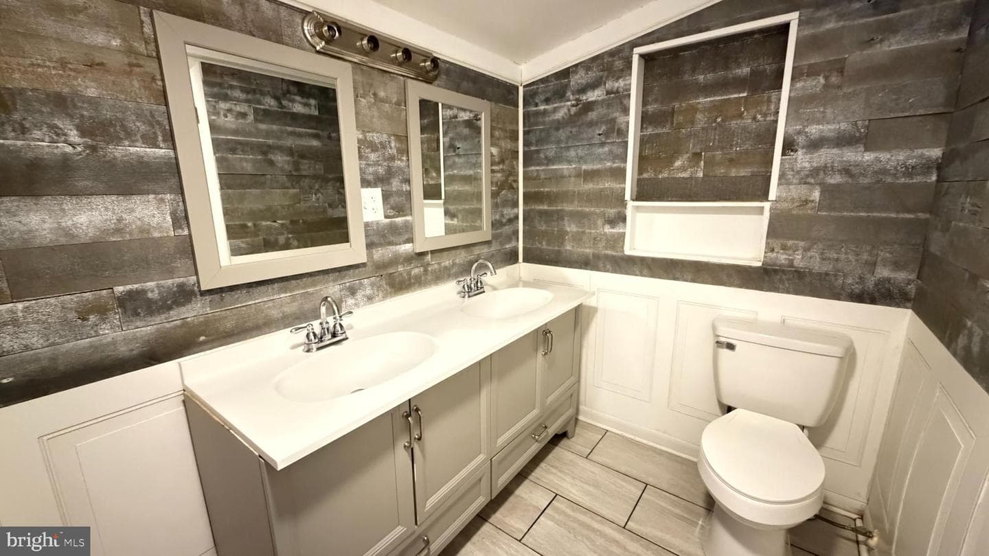45 Figgins Road photo 10