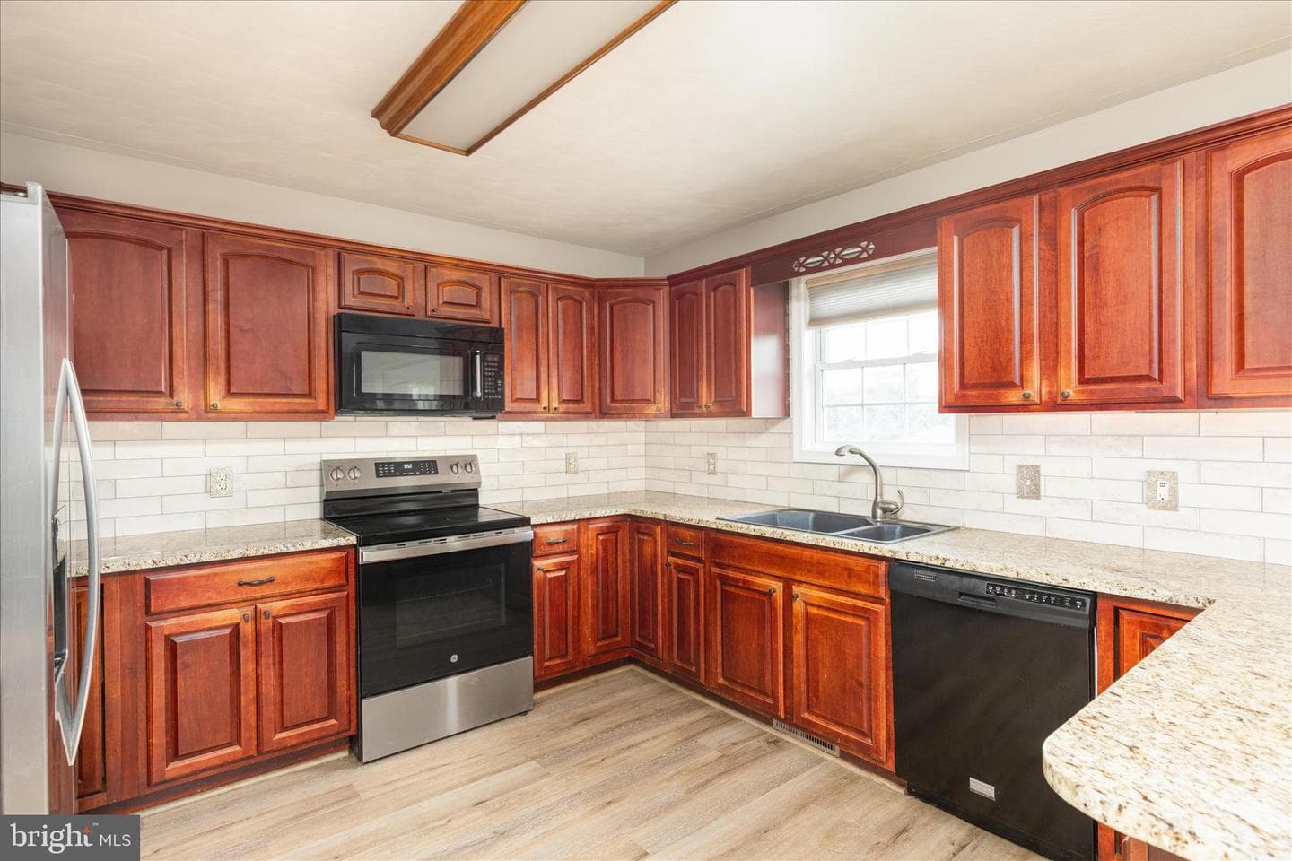 312 Southern Drive photo 11