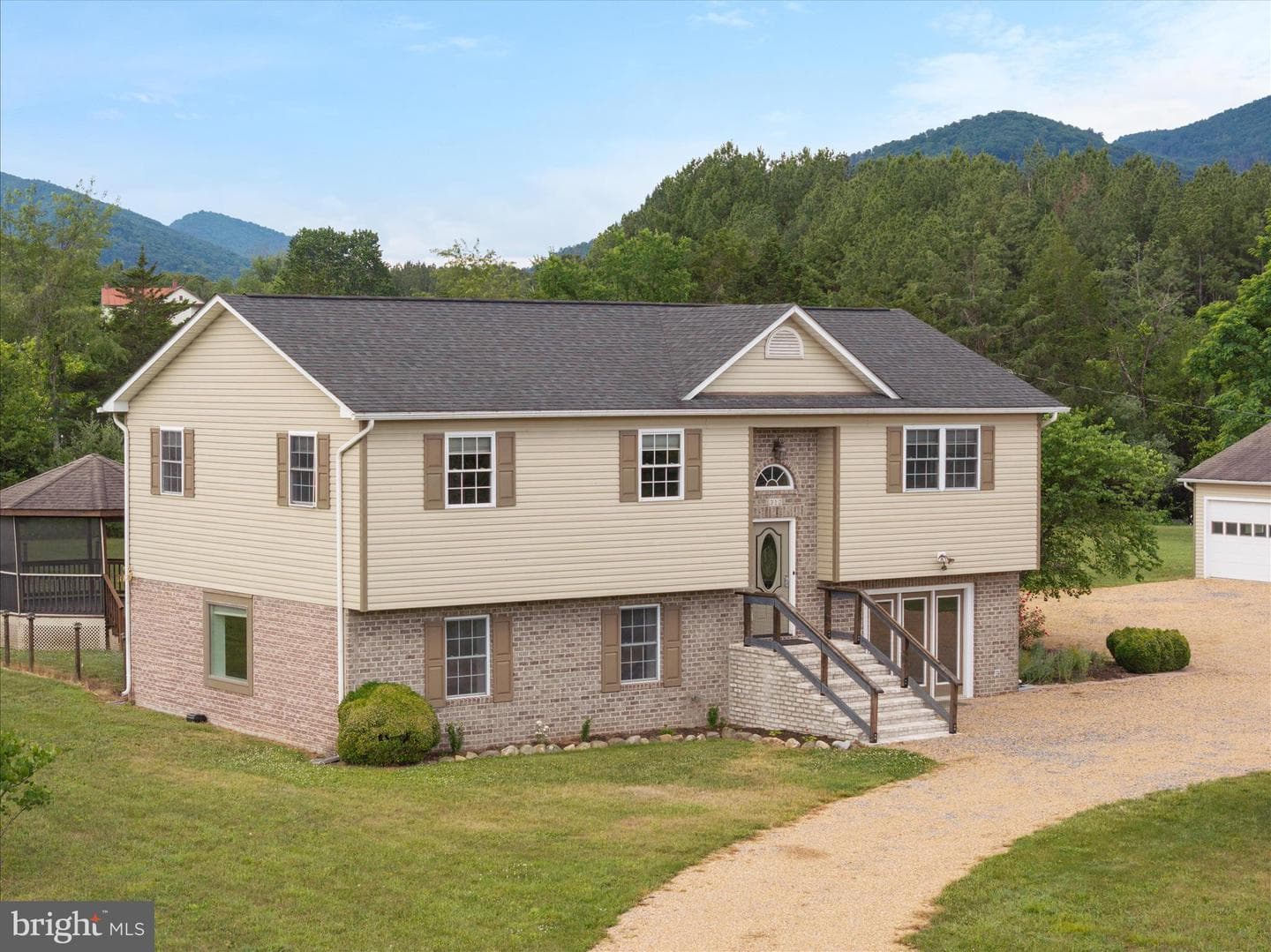 312 Southern Drive photo 44