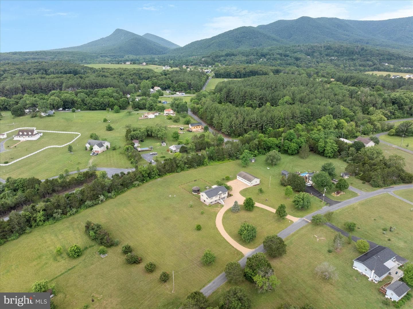 312 Southern Drive photo 47