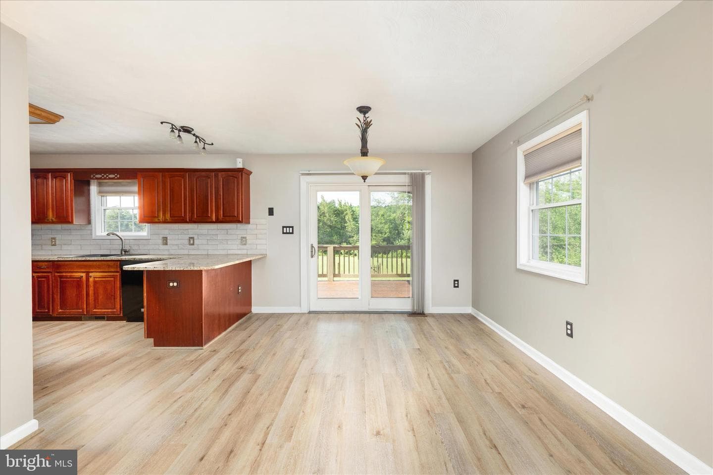 312 Southern Drive photo 8