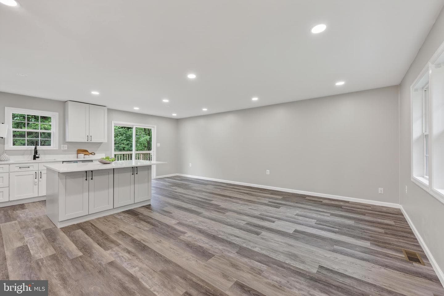 638 Apple Orchard Drive photo 14