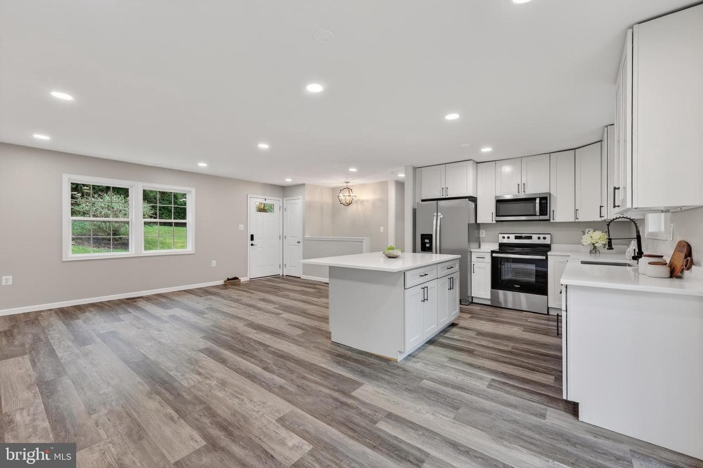 638 Apple Orchard Drive photo 16