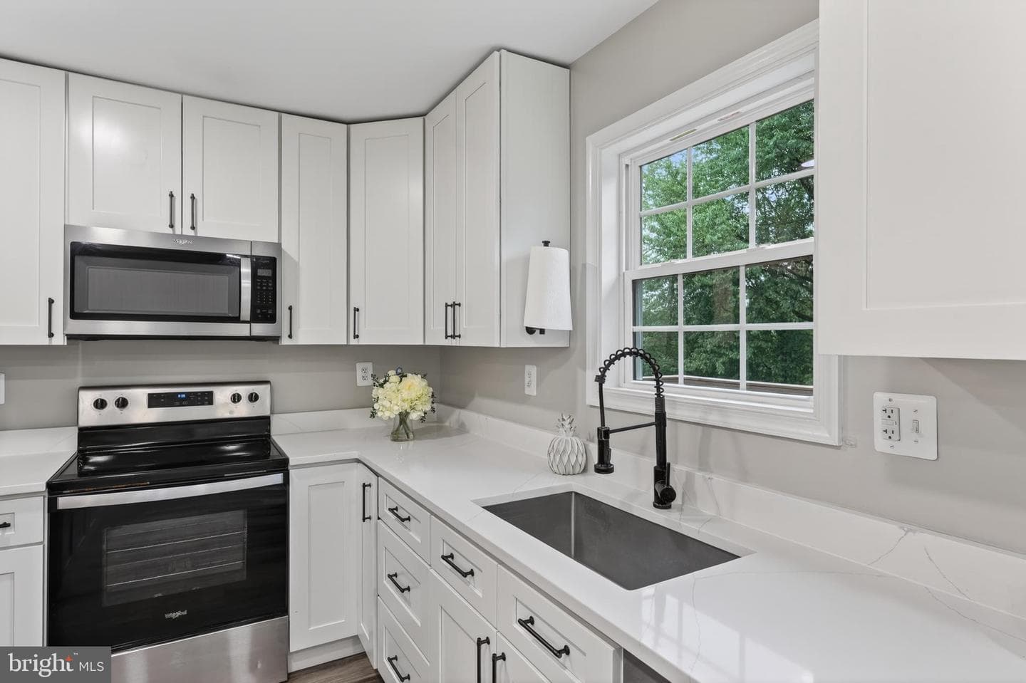 638 Apple Orchard Drive photo 21