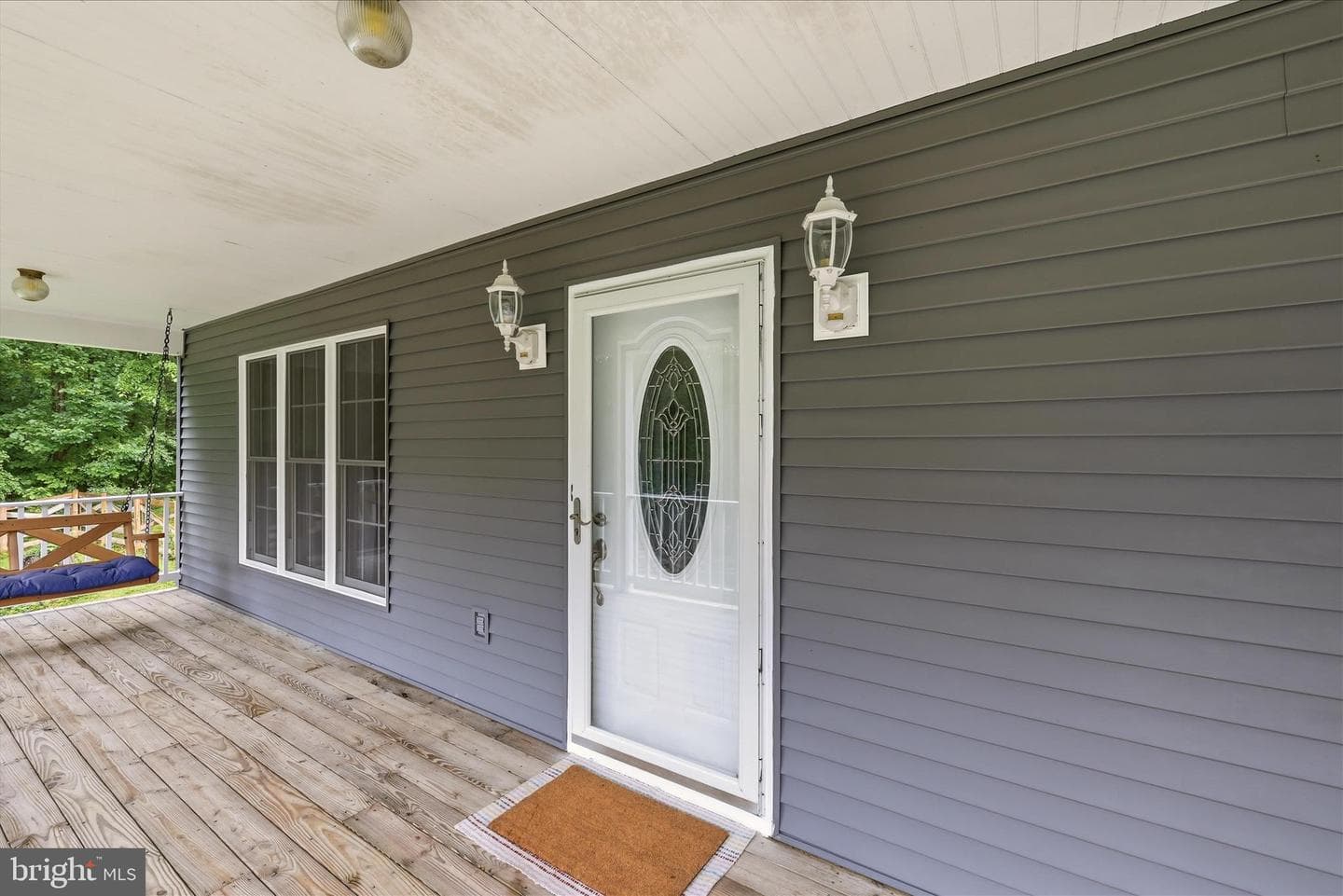 348 Pine Shores Drive photo 2