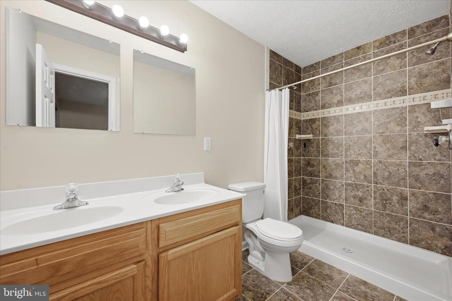 142 Spring Hollow Road photo 26