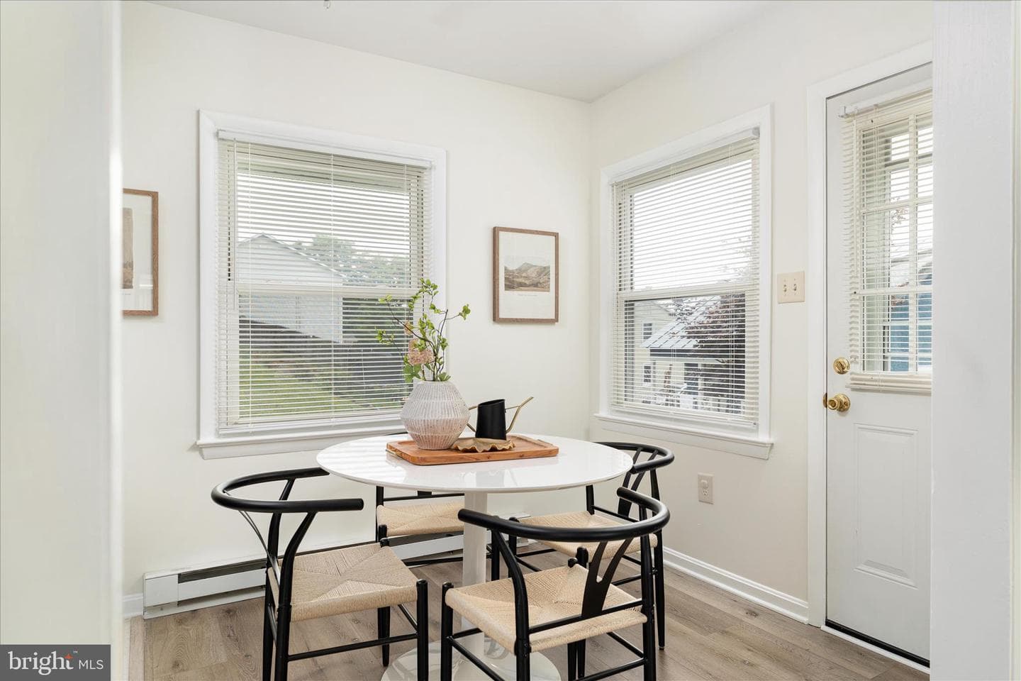 210 Midway Avenue photo 6