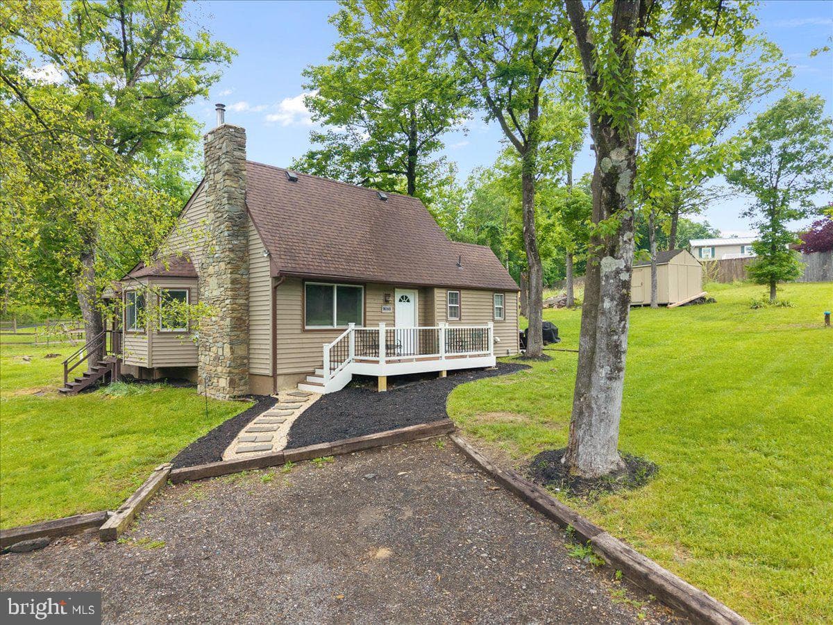 369 Mountain Lake Dr photo 1