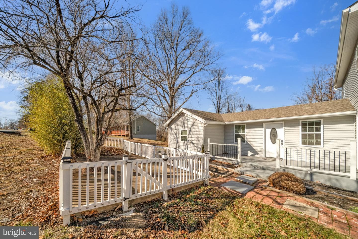 671 Pine Ridge Drive photo 26