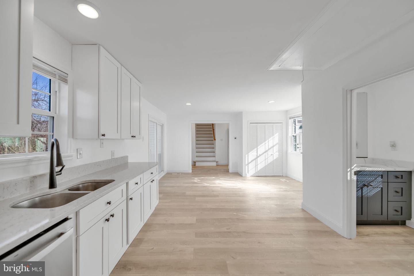 671 Pine Ridge Drive photo 43