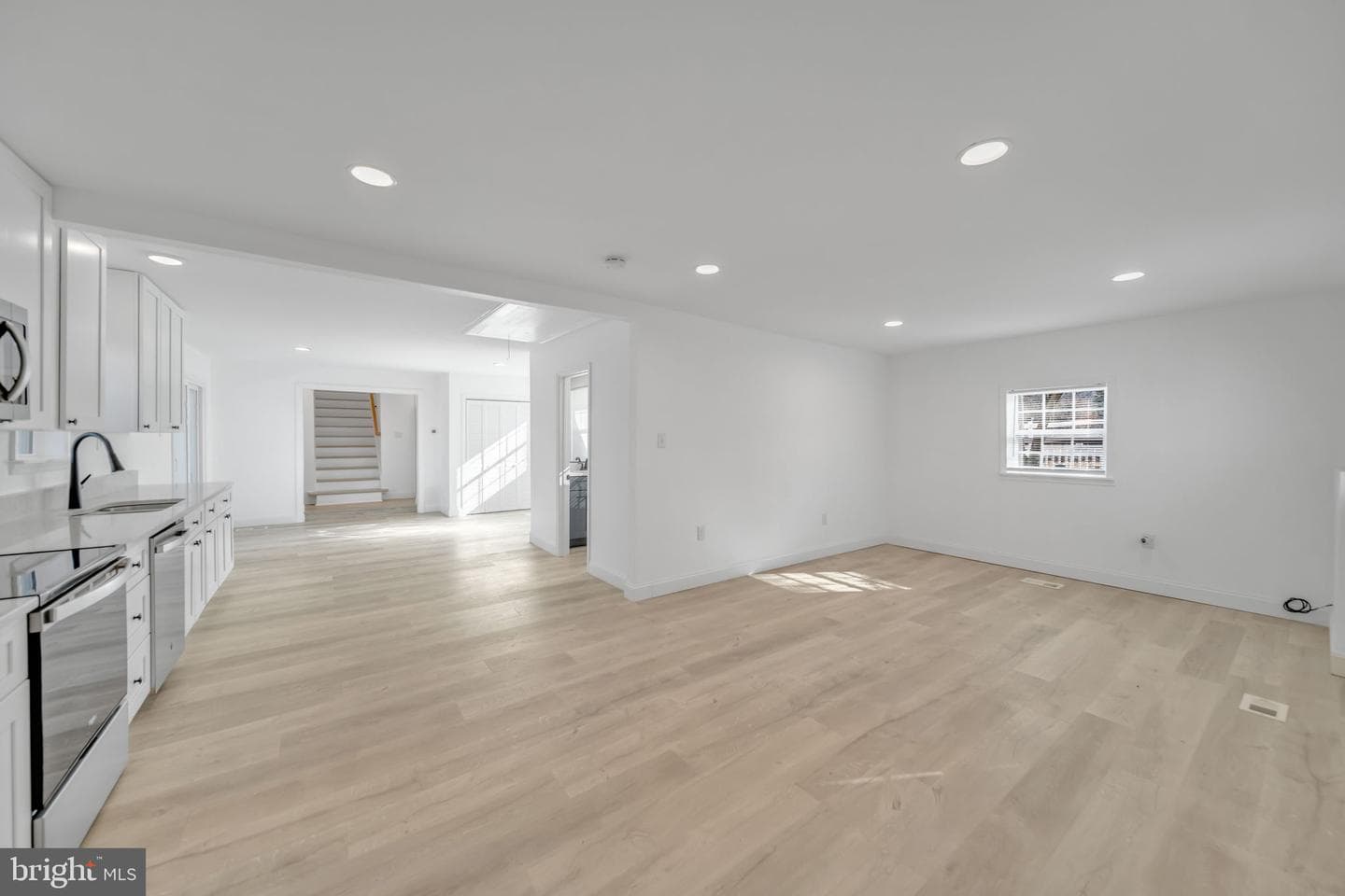 671 Pine Ridge Drive photo 44