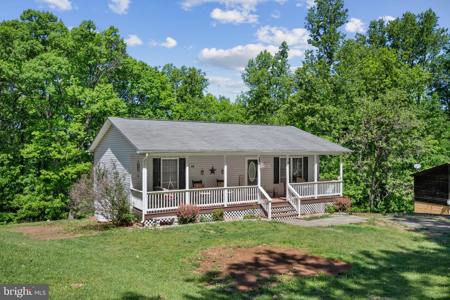 407 Freeze Road, Linden