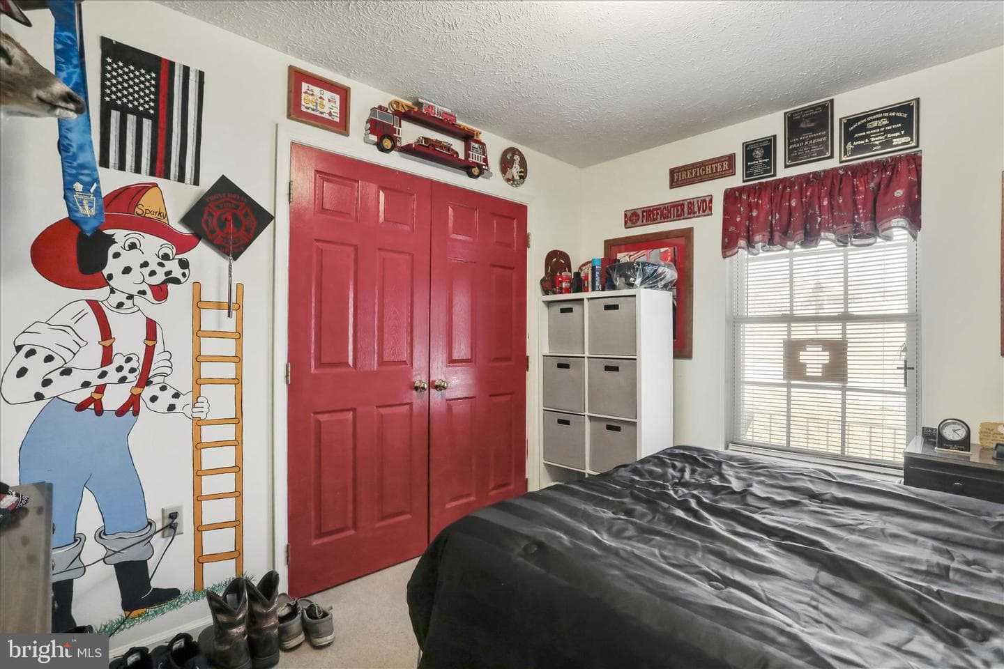 573 Lewis Street photo 17