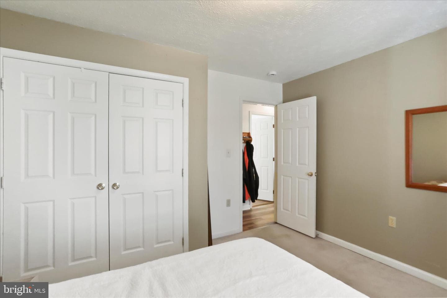 573 Lewis Street photo 20