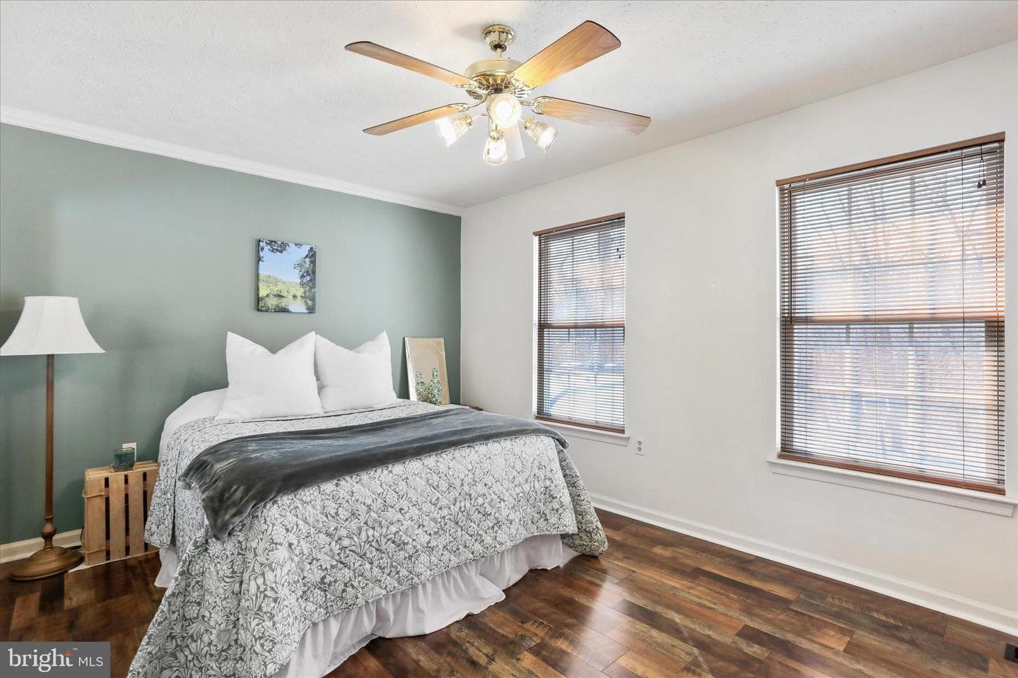 573 Lewis Street photo 21