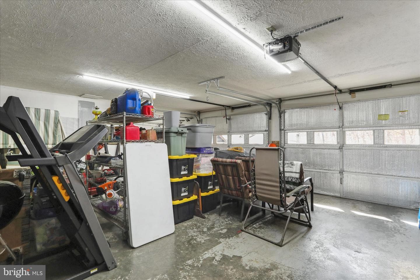 573 Lewis Street photo 33
