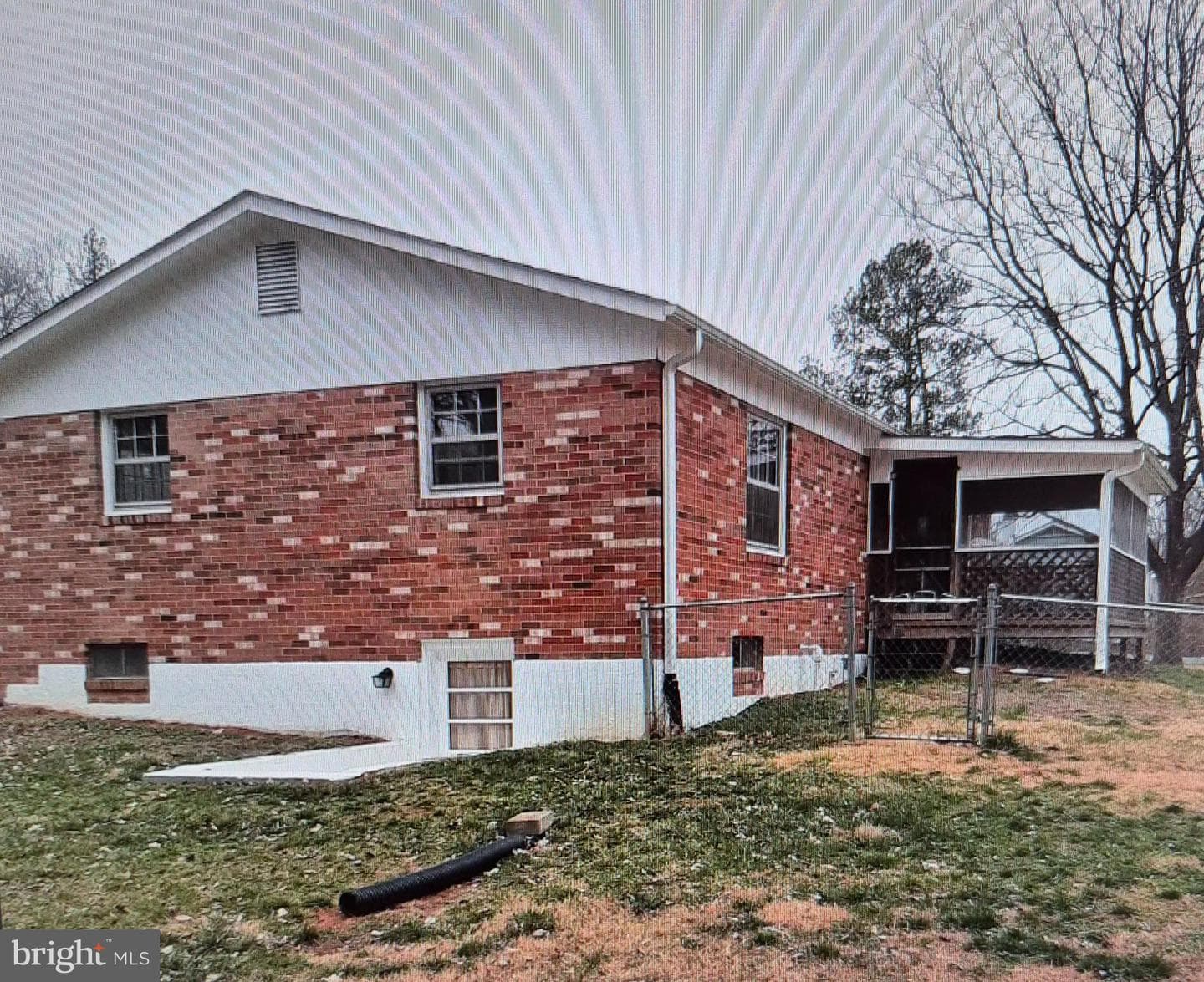 332 W Duck Street photo 3