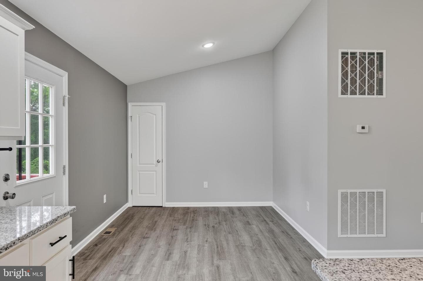643 Pine Ridge Drive photo 17