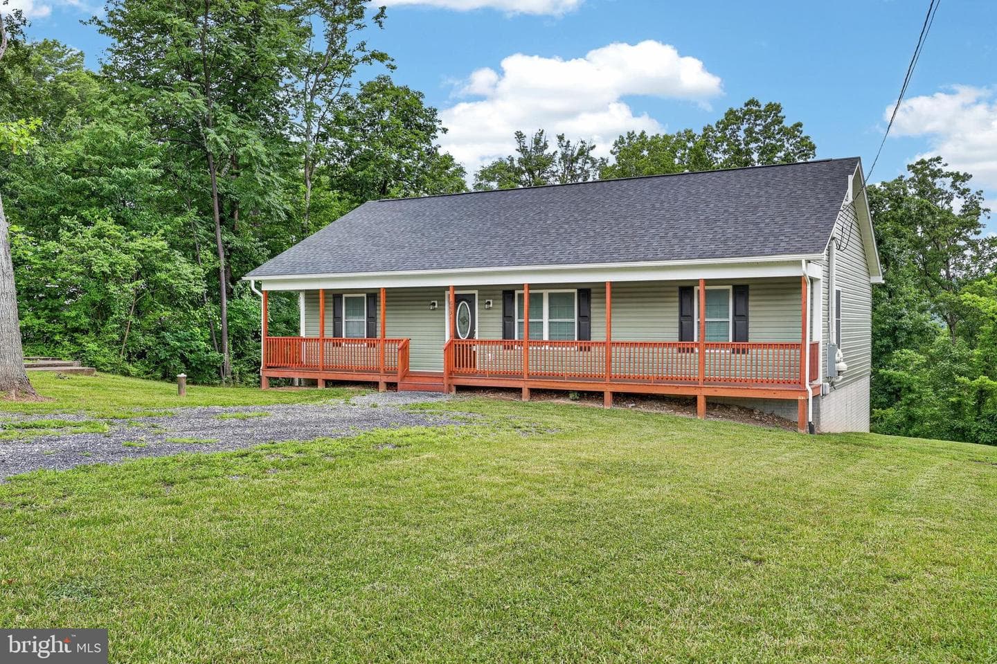 643 Pine Ridge Drive, Front Royal
