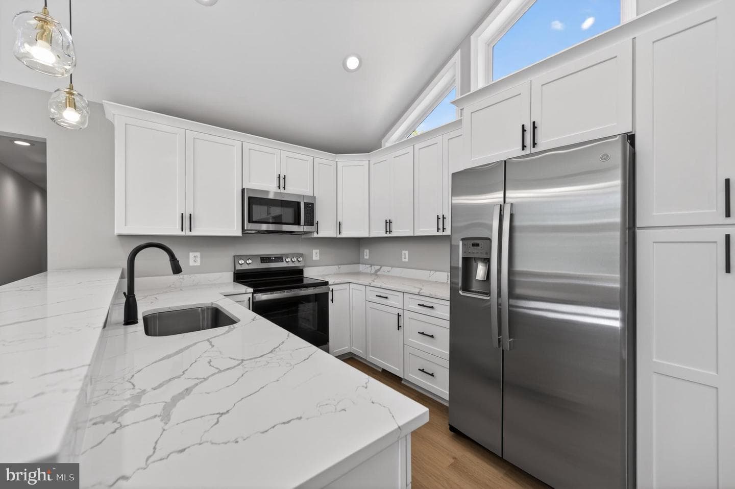 600 Highridge Road photo 20