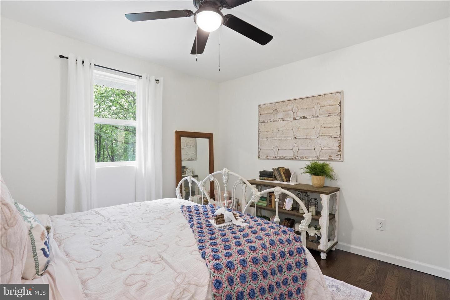 557 Golden Russet Drive photo 23