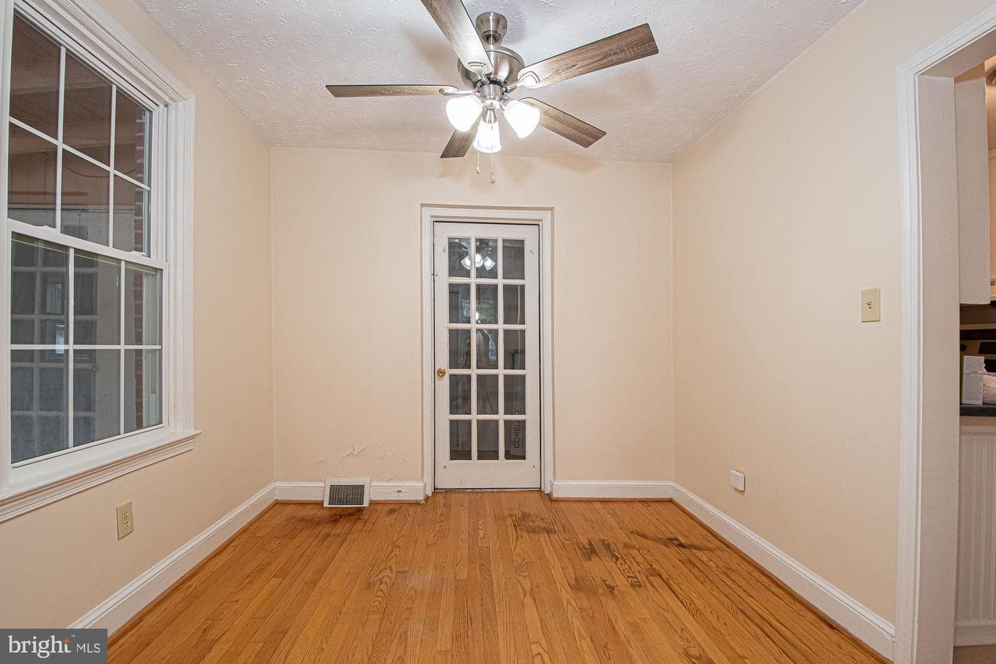 511 Happy Creek Road photo 12