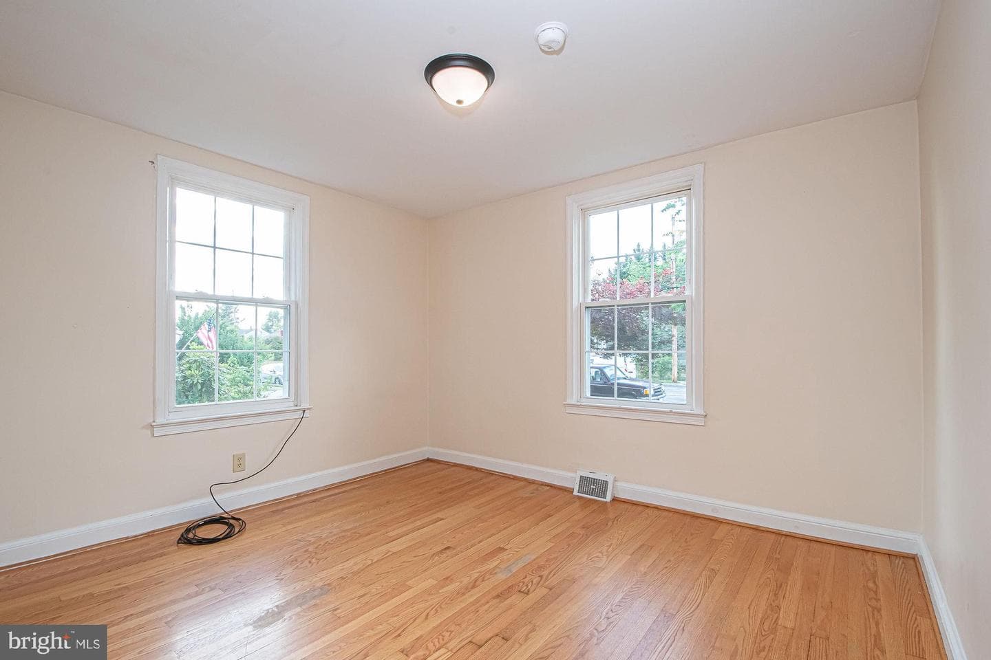511 Happy Creek Road photo 20