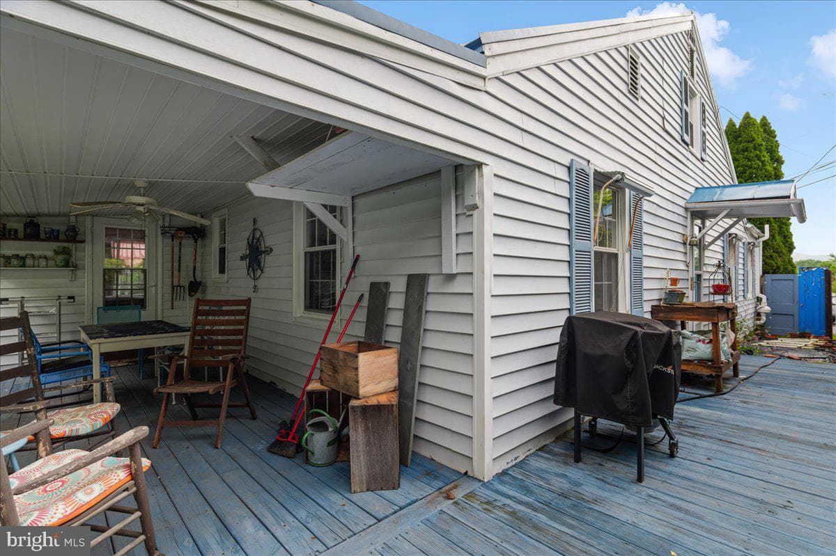 303 Lee Street photo 30