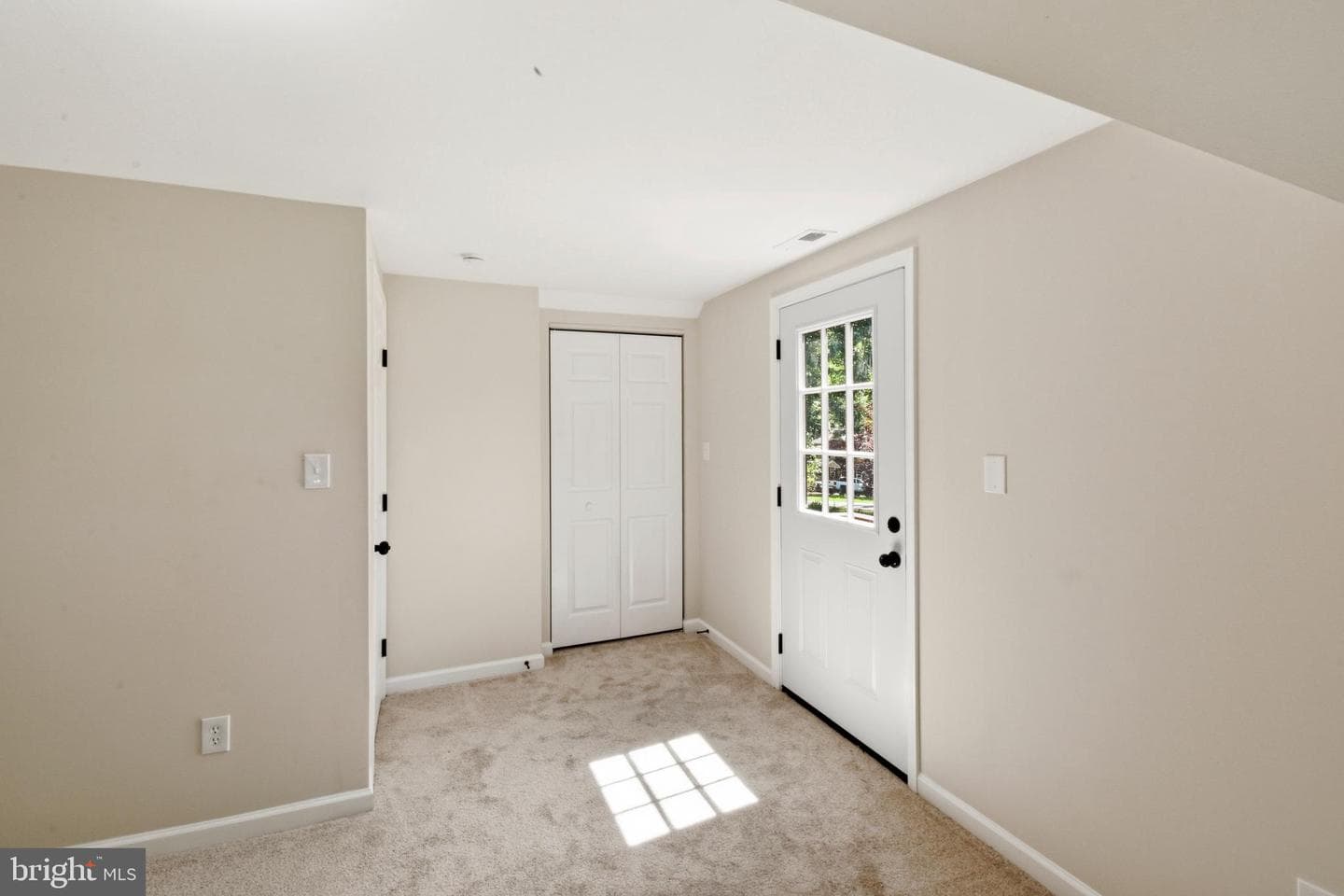 163 Apple Way photo 19