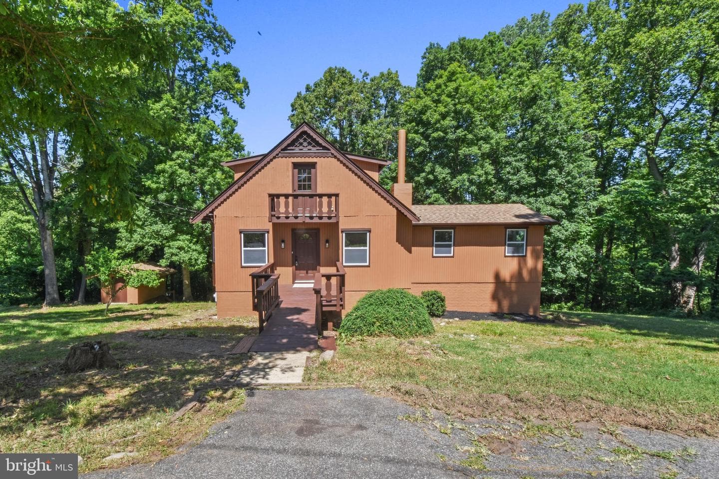 163 Apple Way photo 2