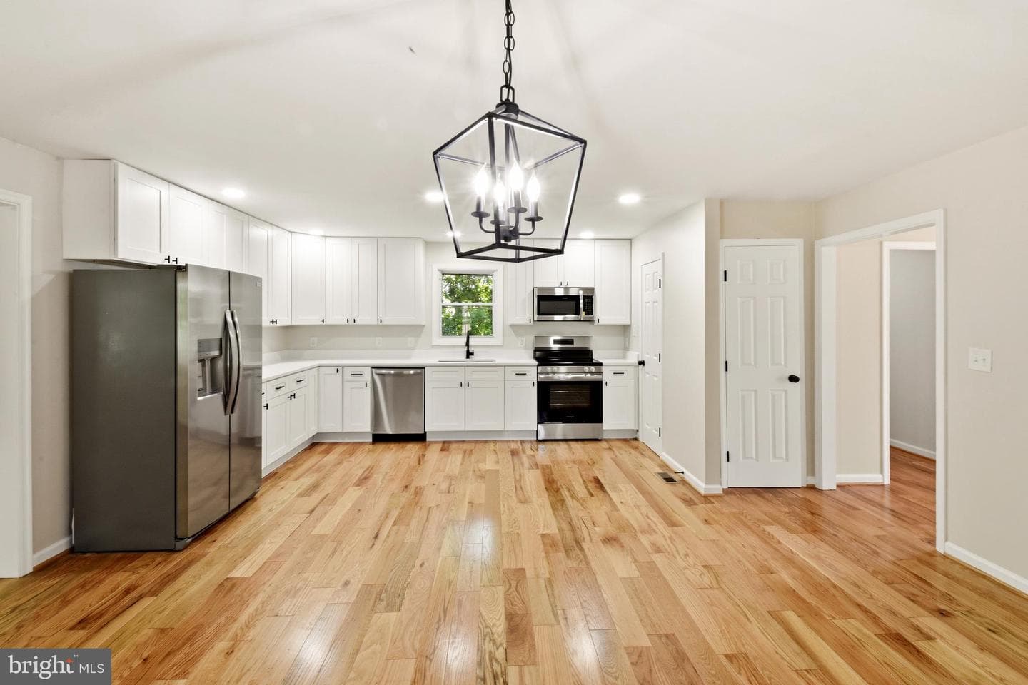 163 Apple Way photo 8