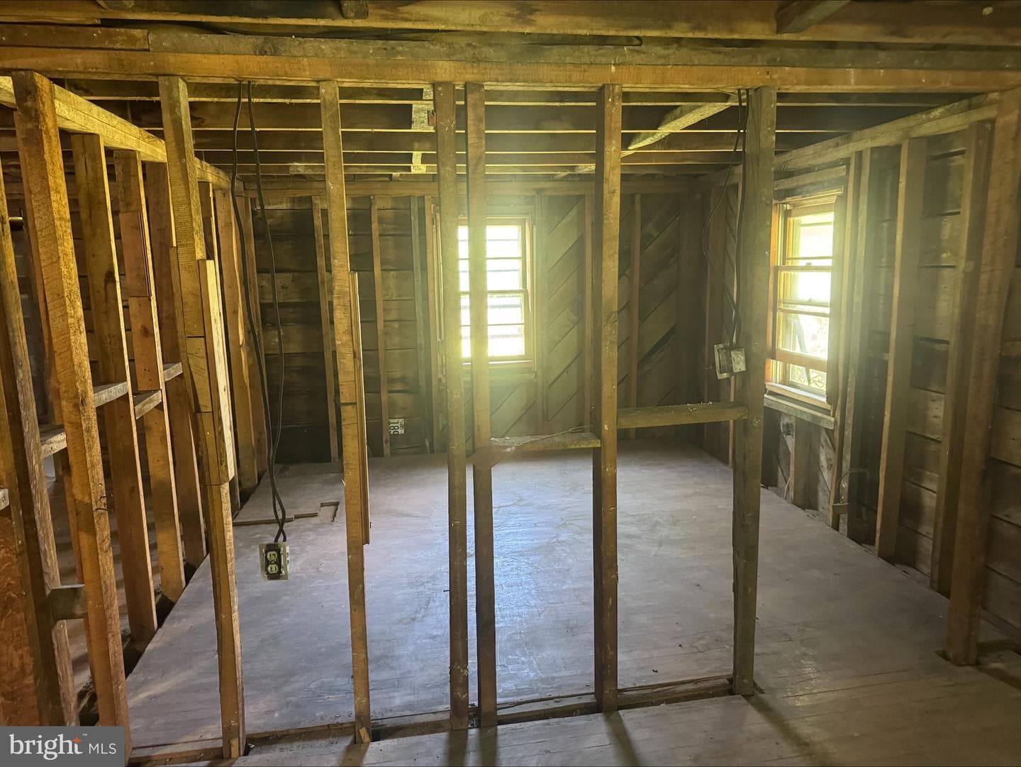 307 Jennings Lane photo 2