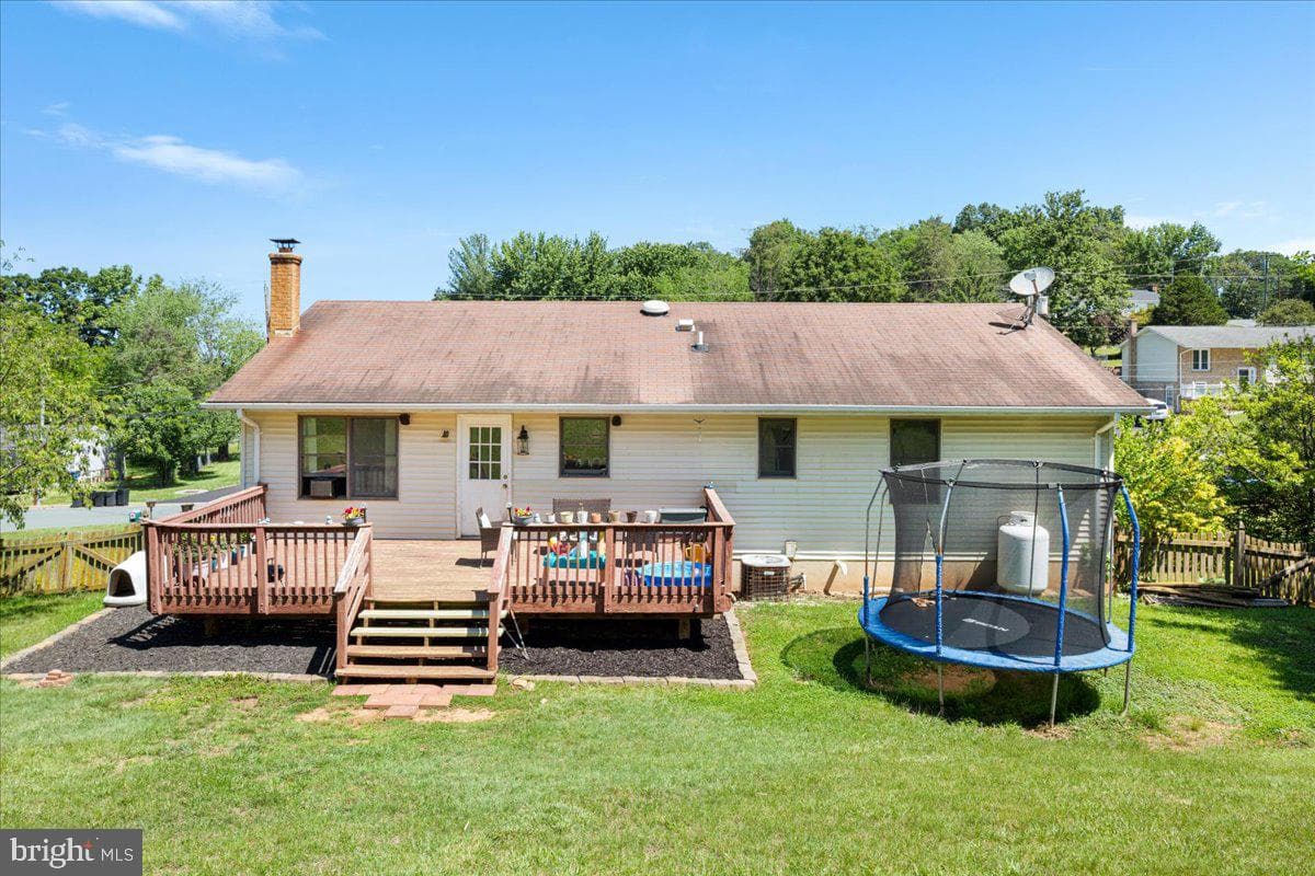 1475 Markham Street photo 29